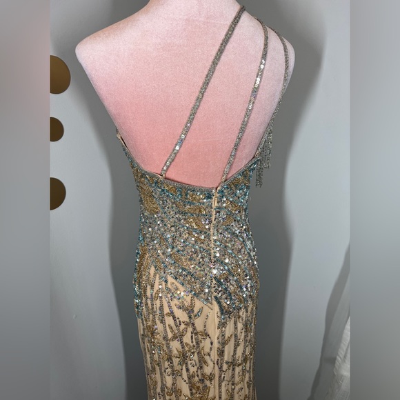 EUC Sherri Hill Style 53913 One Shoulder Gown - Picture 11 of 16